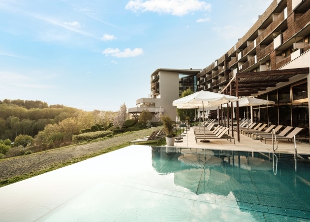 Pool © Falkensteiner Hotels & Residences